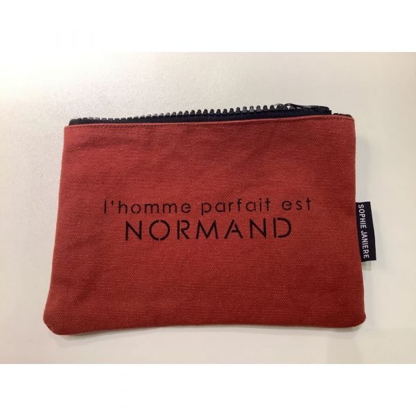 TROUSSE PLATE EMILE - L'HOMME PARFAIT EST NORMAND