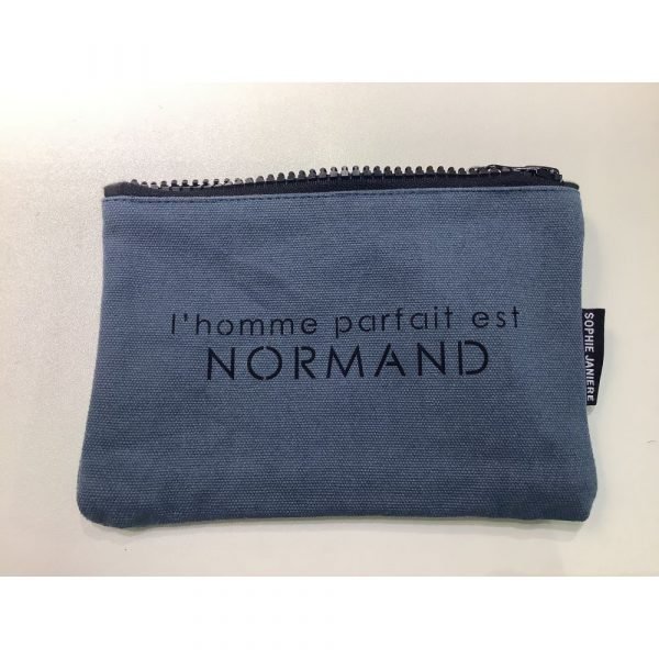 TROUSSE PLATE EMILE - L'HOMME PARFAIT EST NORMAND